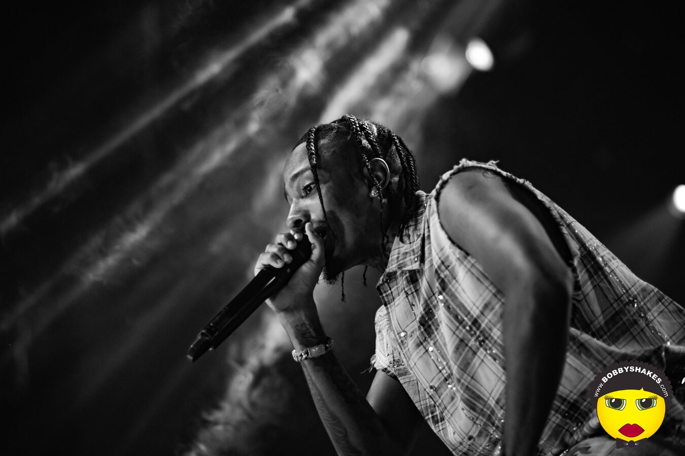 Ding Dong performing live at Big Night Live in Boston, MA, photographed by Bobby Shakes