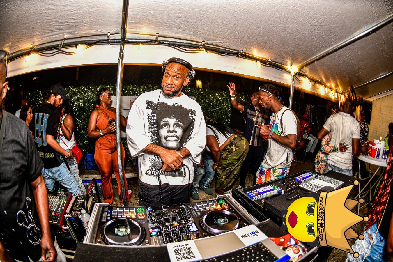 DJ Polish, Chromatic & Trensetta performing live at Cafe Juice Up in Boston, MA, photographed by Bobby Shakes