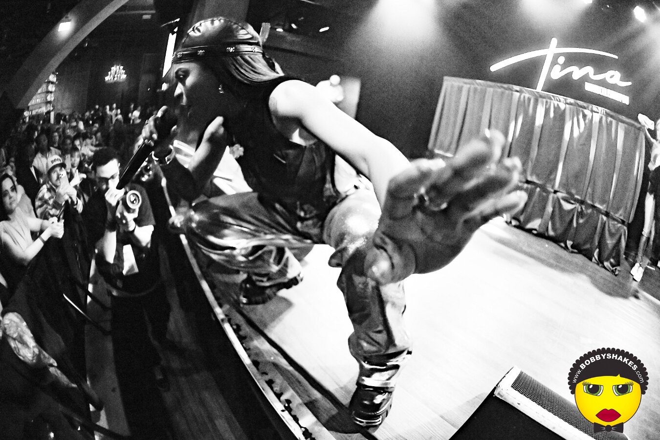 Shaggy performing live at Big Night Live in Boston, MA, photographed by Bobby Shakes