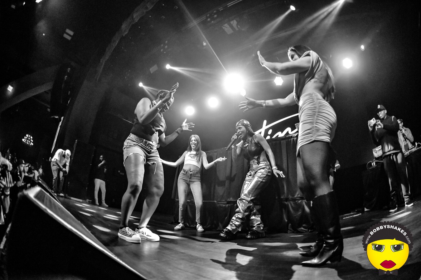 Shaggy performing live at Big Night Live in Boston, MA, photographed by Bobby Shakes